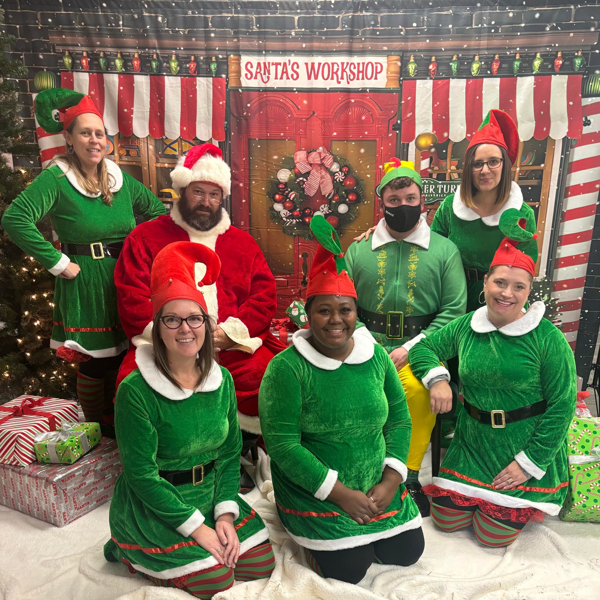 Santa's Workshop Nussknacker Weihnachtshintergrund M6-93