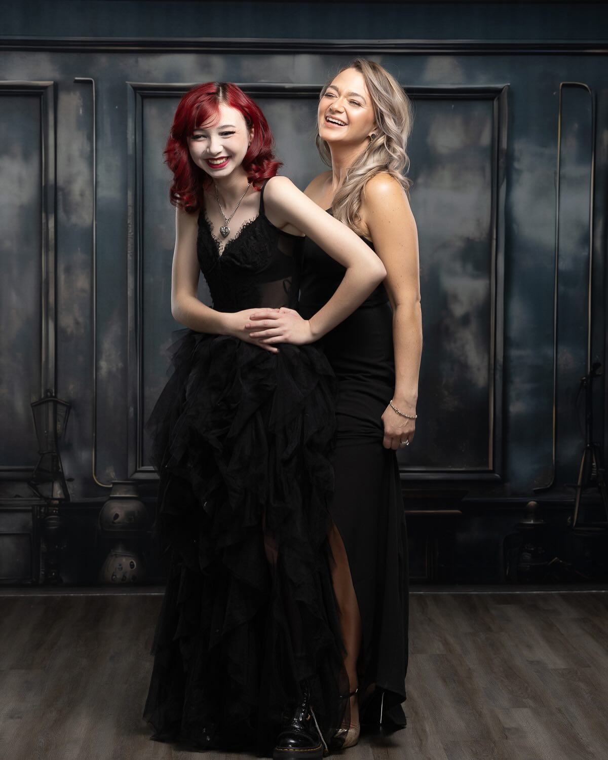 Alte dunkle Retro-Wand-Holzboden-Kulisse RR6-78