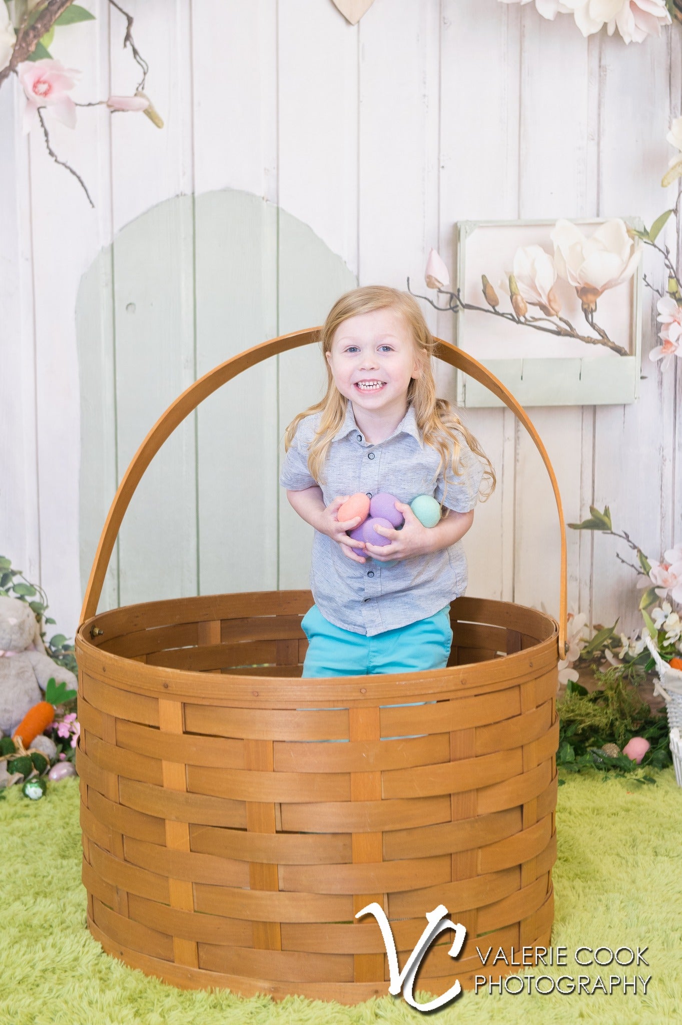 Rosa Blumen Rustikales Haus Frühlings Hintergrund D1055