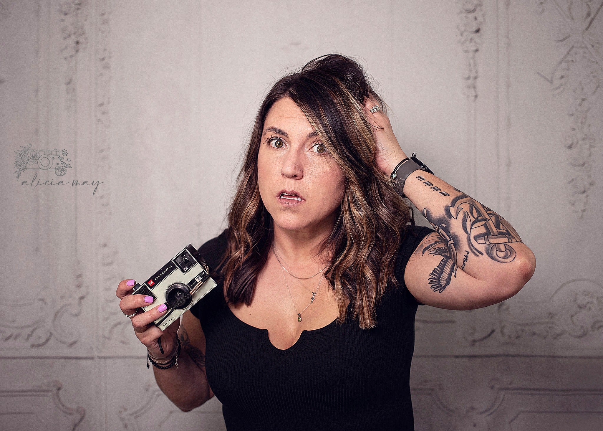 Weiße Retro-Wand Eleganter Hintergrund für Fotos D857