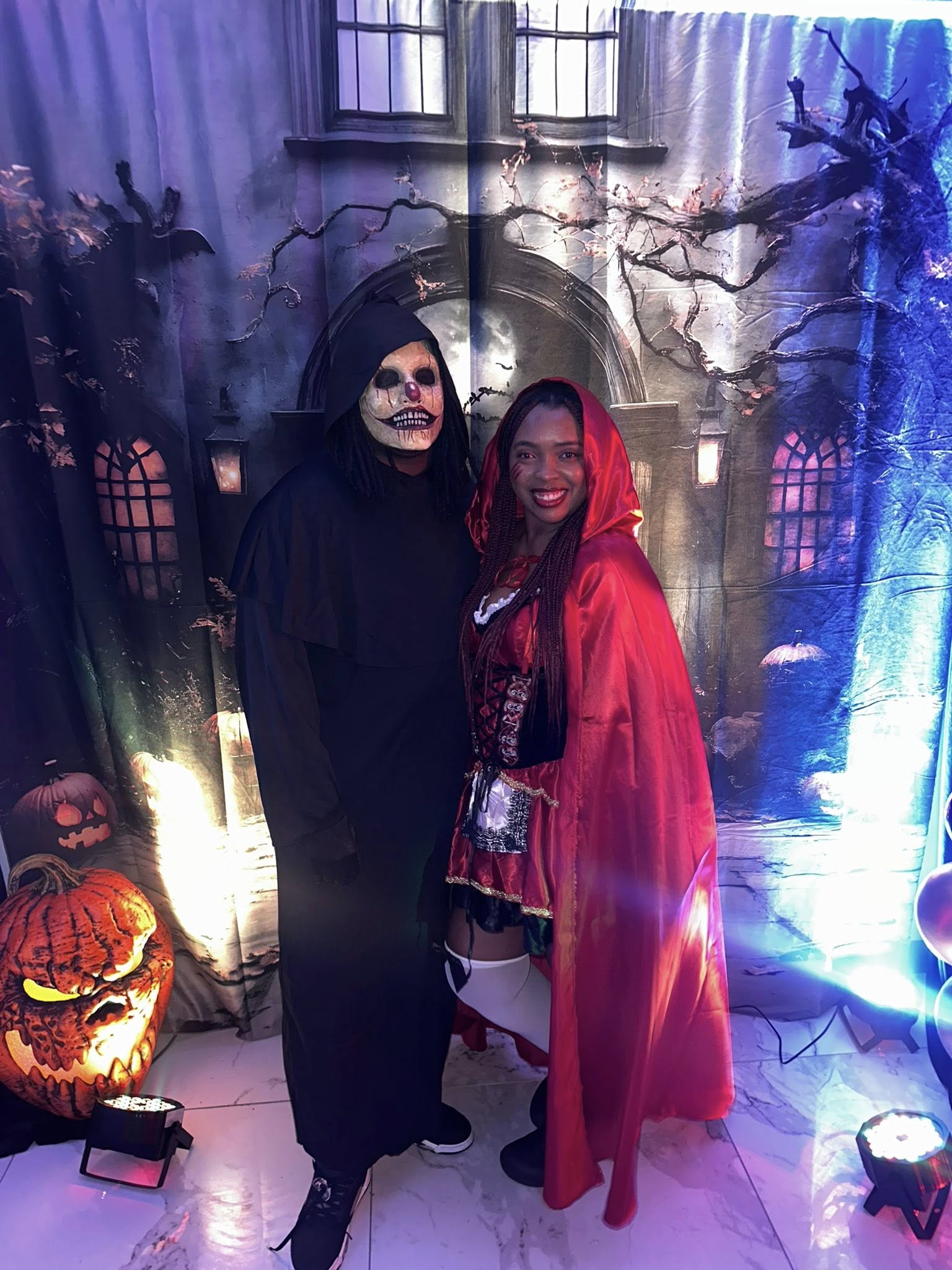 Gespenstische Halloween Nacht Friedhofstor Hintergrund RR8-373