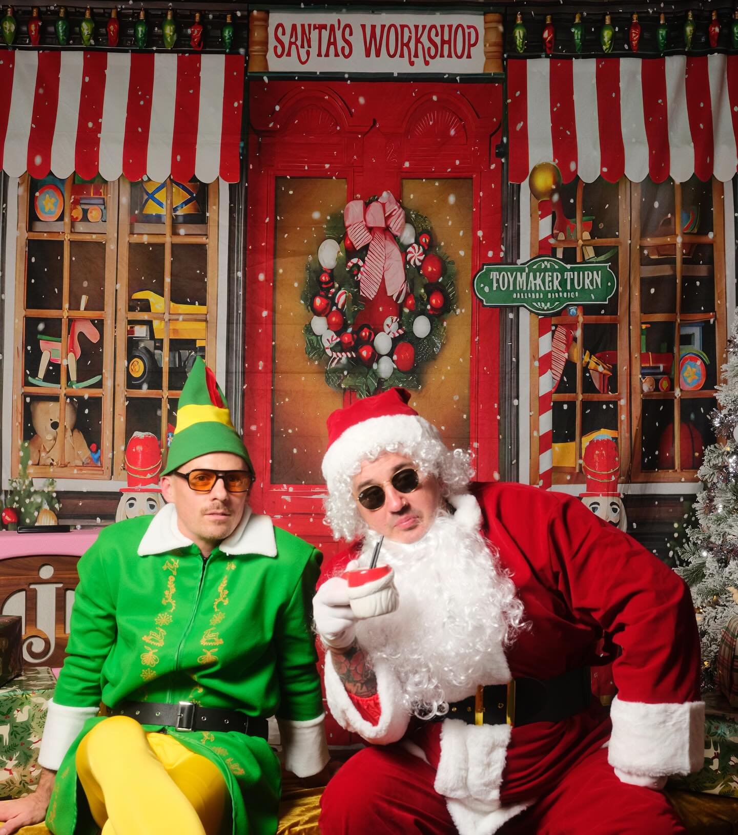 Santa's Workshop Nussknacker Weihnachtshintergrund M6-93
