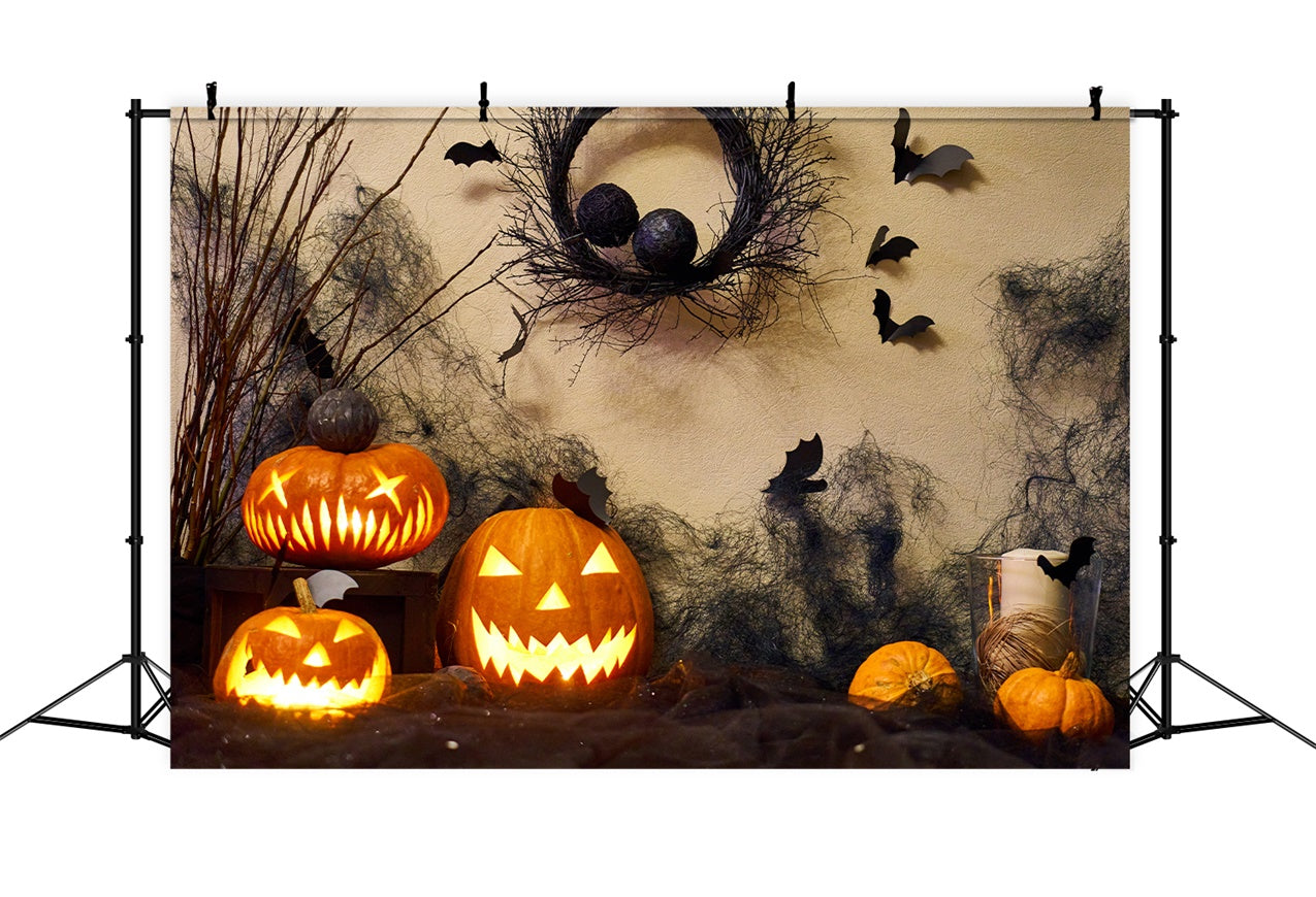 Dunkle Zweige und Jack-O'-Lantern-Glühwürmchen BRP8-355