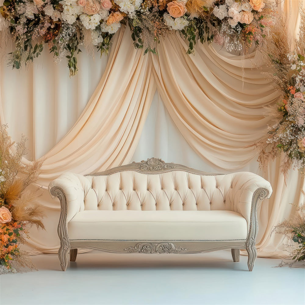 Boho Fotokulisse Sofa Zartes Blumenarrangement Fotokulisse GQ2-72
