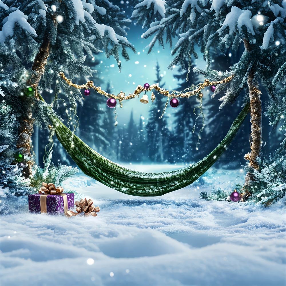 Kiefern-Weihnachtswald Winterhängematte Geschenkornamente Wald Foto Hintergrund LXX58-311