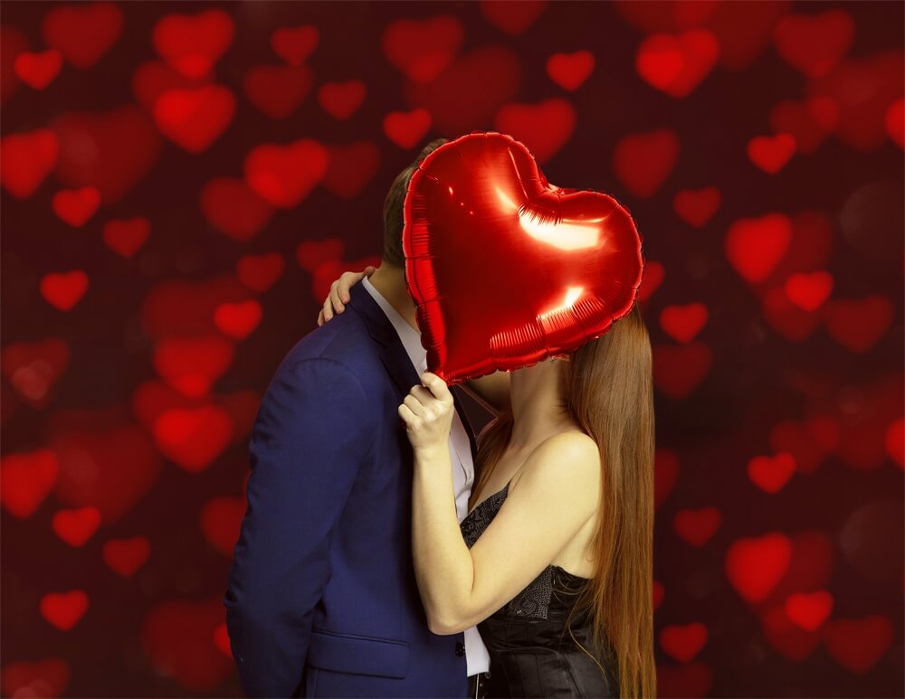 Valentinstag bedeckt rotes Herz Halo verstreut Szene romantische Kulisse M12-06