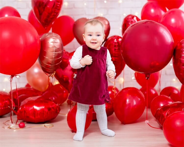 Valentinstag rotes Herz Ballon Strip Lights Weiß Backsteinmauer Zimmer Hintergrund M12-12