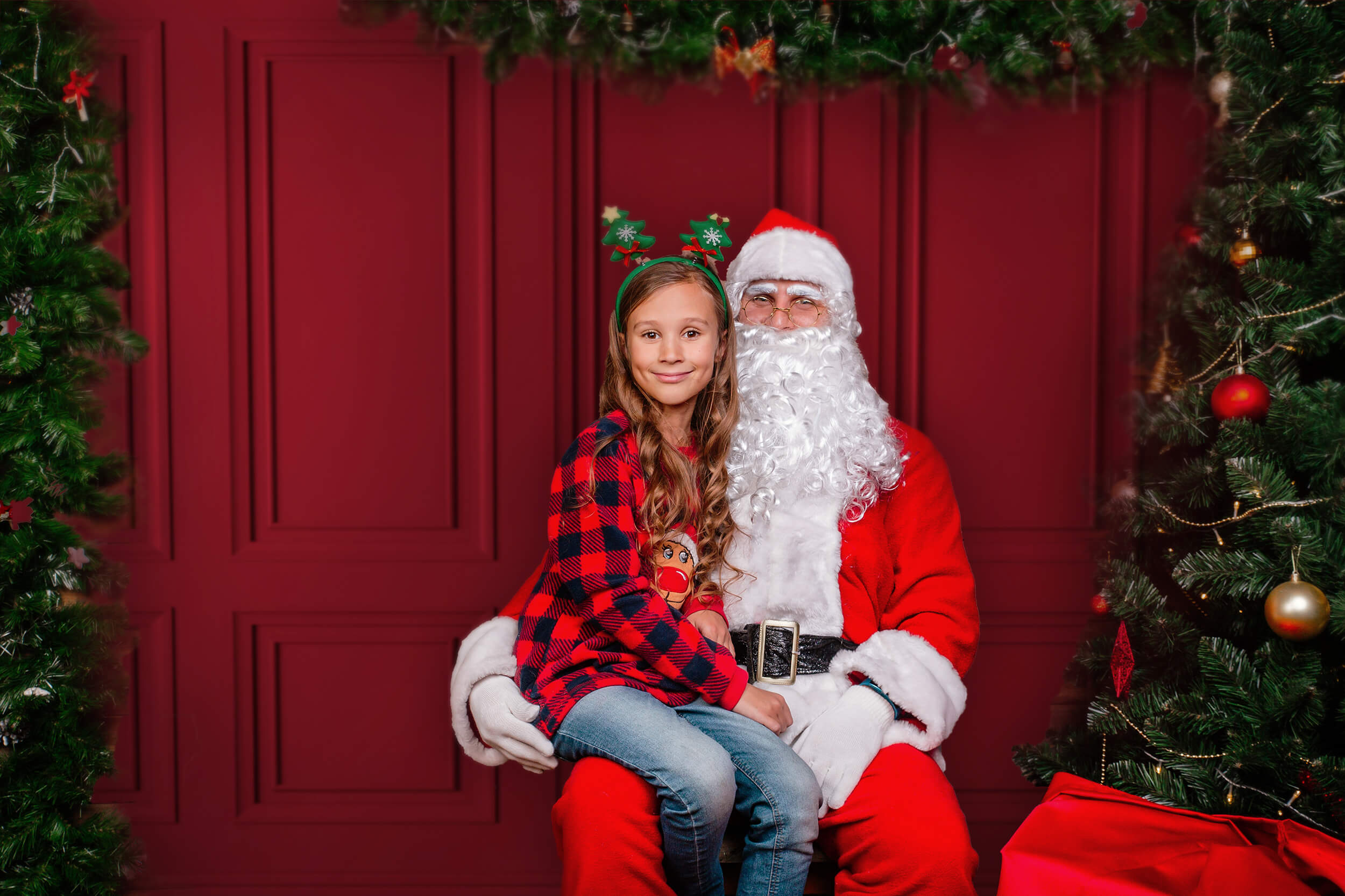 Klassischer Roter Retro Wandhintergrund im Innenbereich M6-115