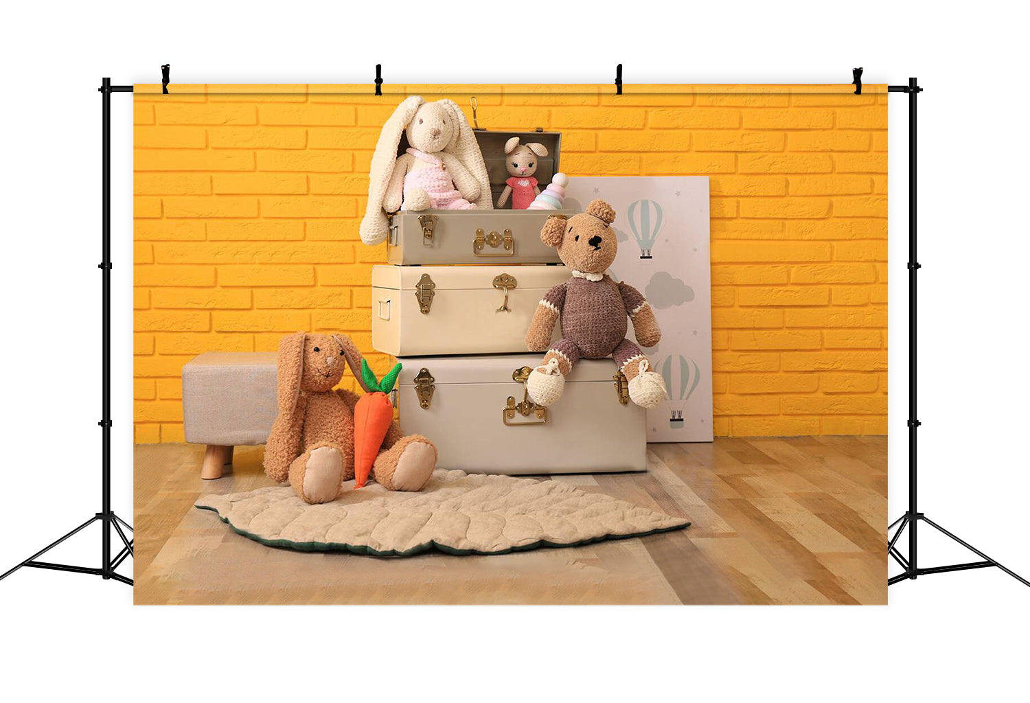 Niedliche gelbe Backsteinmauer Bunny Bear Doll Hintergrund RR5-12