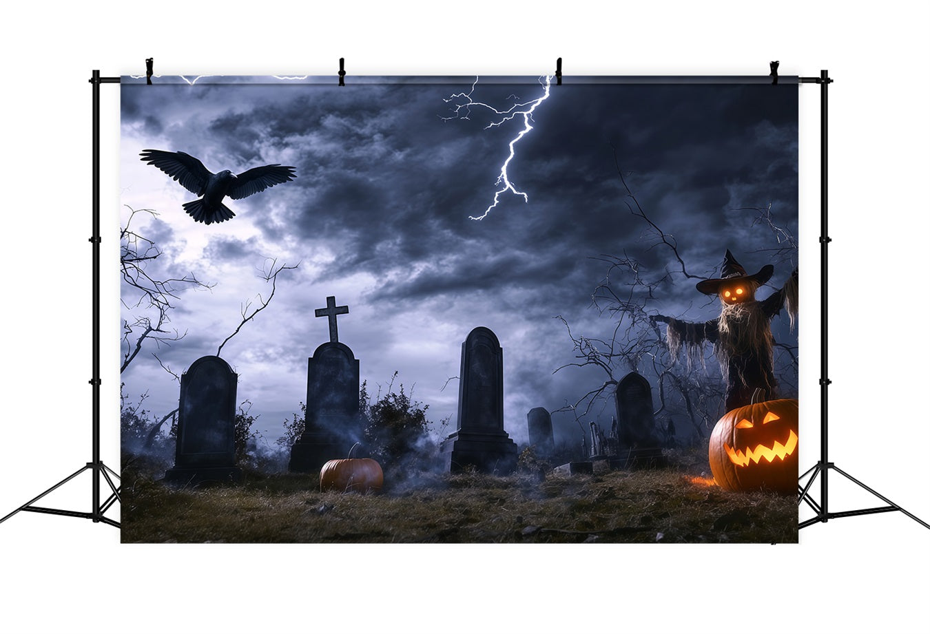 Halloween-Friedhof-Fotohintergrund Stürmischer Friedhof mit Vogelscheuche und Blitzen Halloween-FotoFotohintergrund TWW58-14