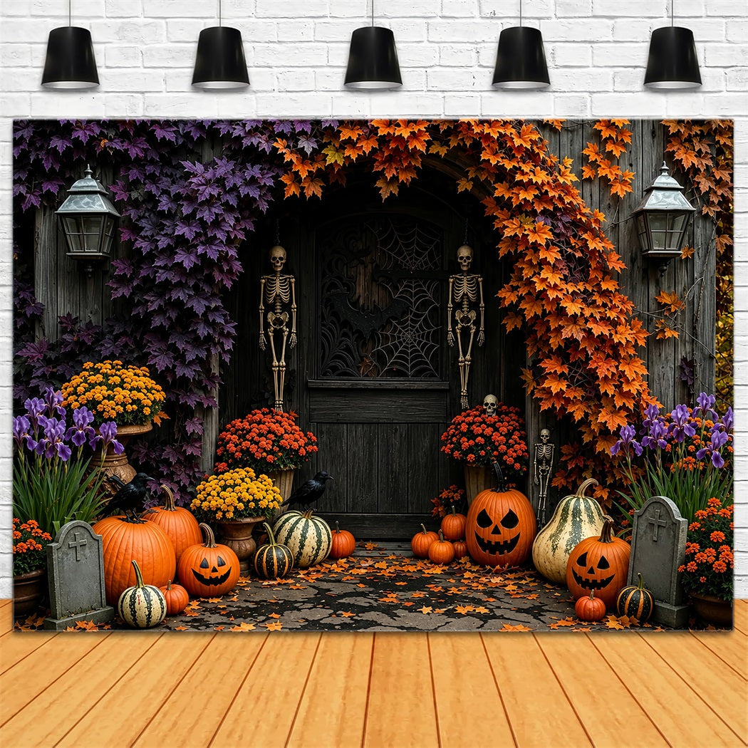 Herbstliche Halloween-Kulisse Mit Skelett Kürbis Blumen Und Türrahmen Gruselige Halloween-Kulissen ZTT67-37