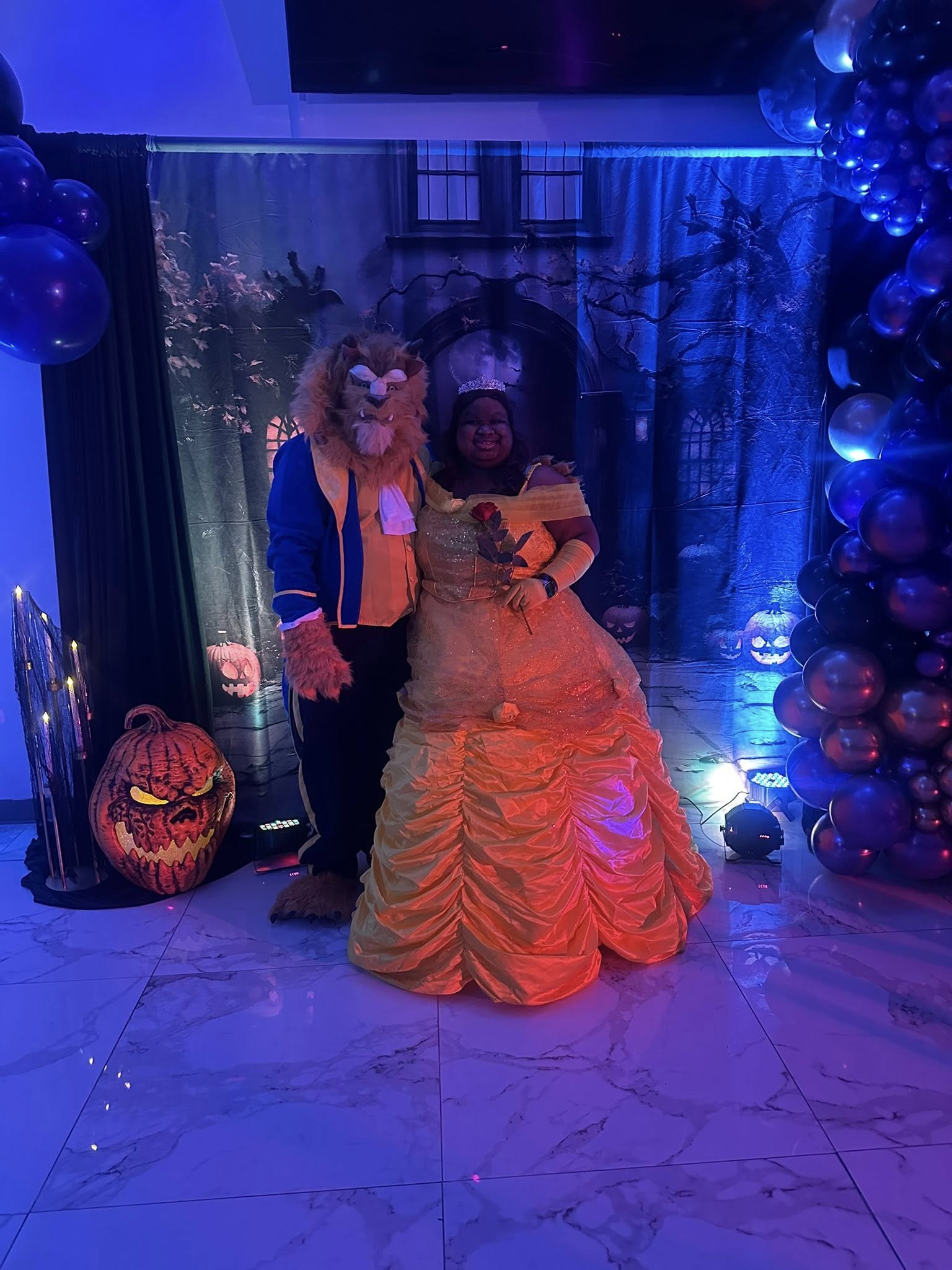 Gespenstische Halloween Nacht Friedhofstor Hintergrund RR8-373