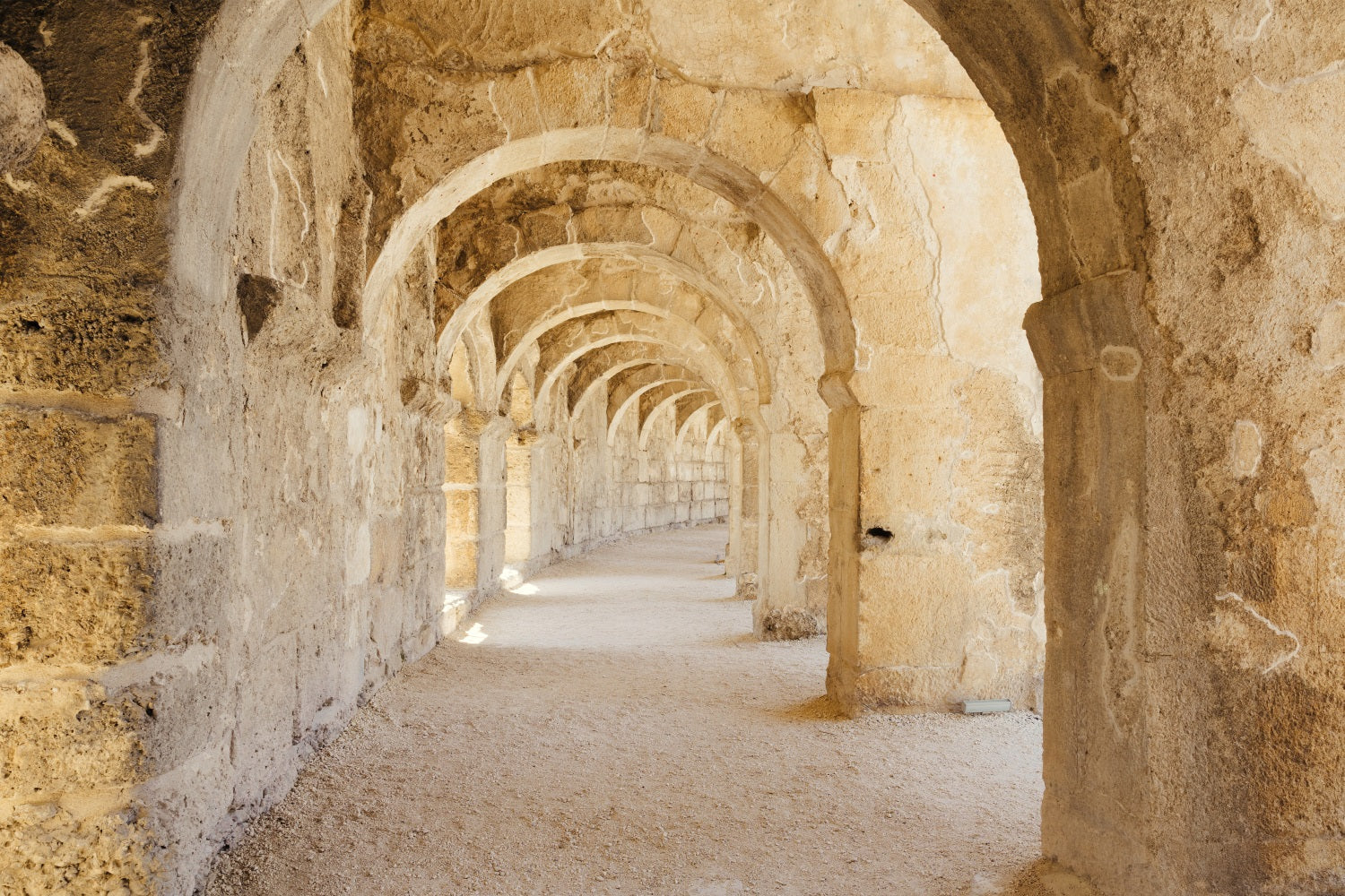 Architektur-Hintergrundkulisse Rustikaler Romanischer Steinflur Hintergrund BRP12-648