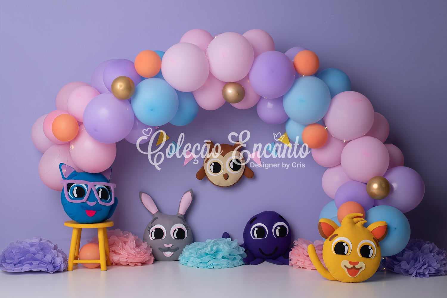 Hintergründe für Kinderfotografie Pastellfarbene Cartoon-Tier-Ballonbogen Kinderhintergrund von Magali
