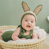 Neugeborenes Wolle stricken grün Lätzchen Hosen Kaninchen Ohren Hut Set CL4