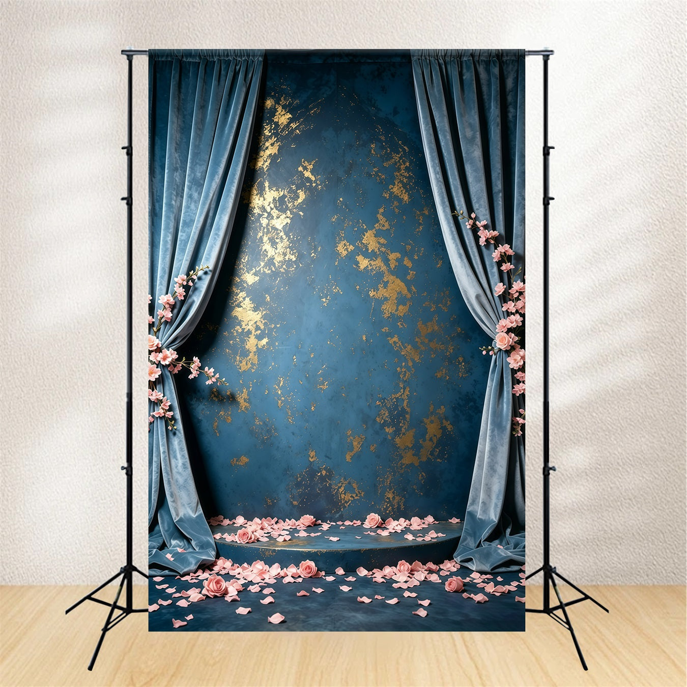 Blaue und goldene Hintergrundwand mit Samtflecken und Rosen, abstrakte Fotohintergründe GQ64-37