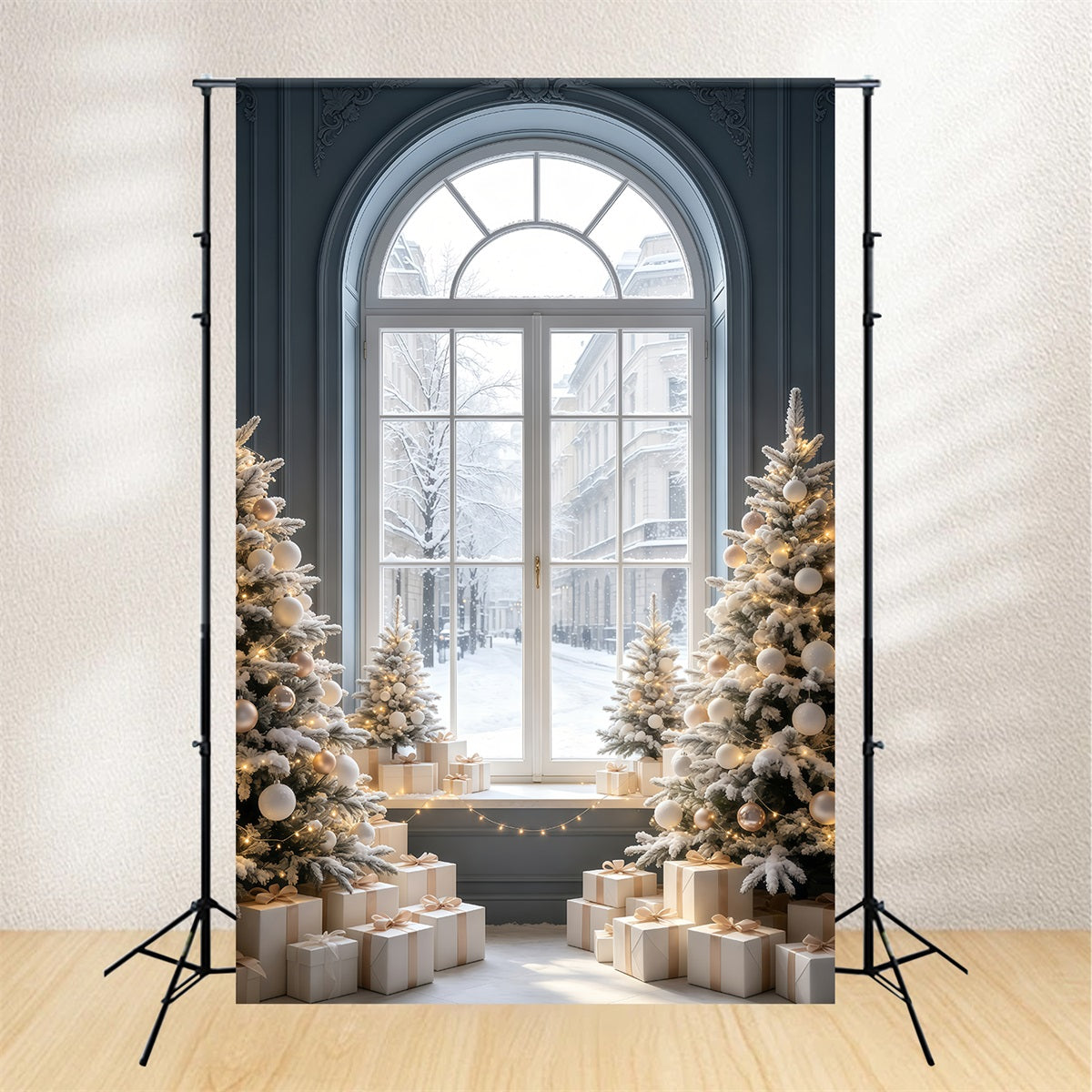 Weihnachtsfenster-Hintergrund Schneebedeckte Straßenansicht, Baumausstellung Weihnachtshintergrund Aus Musselin GQ69-52