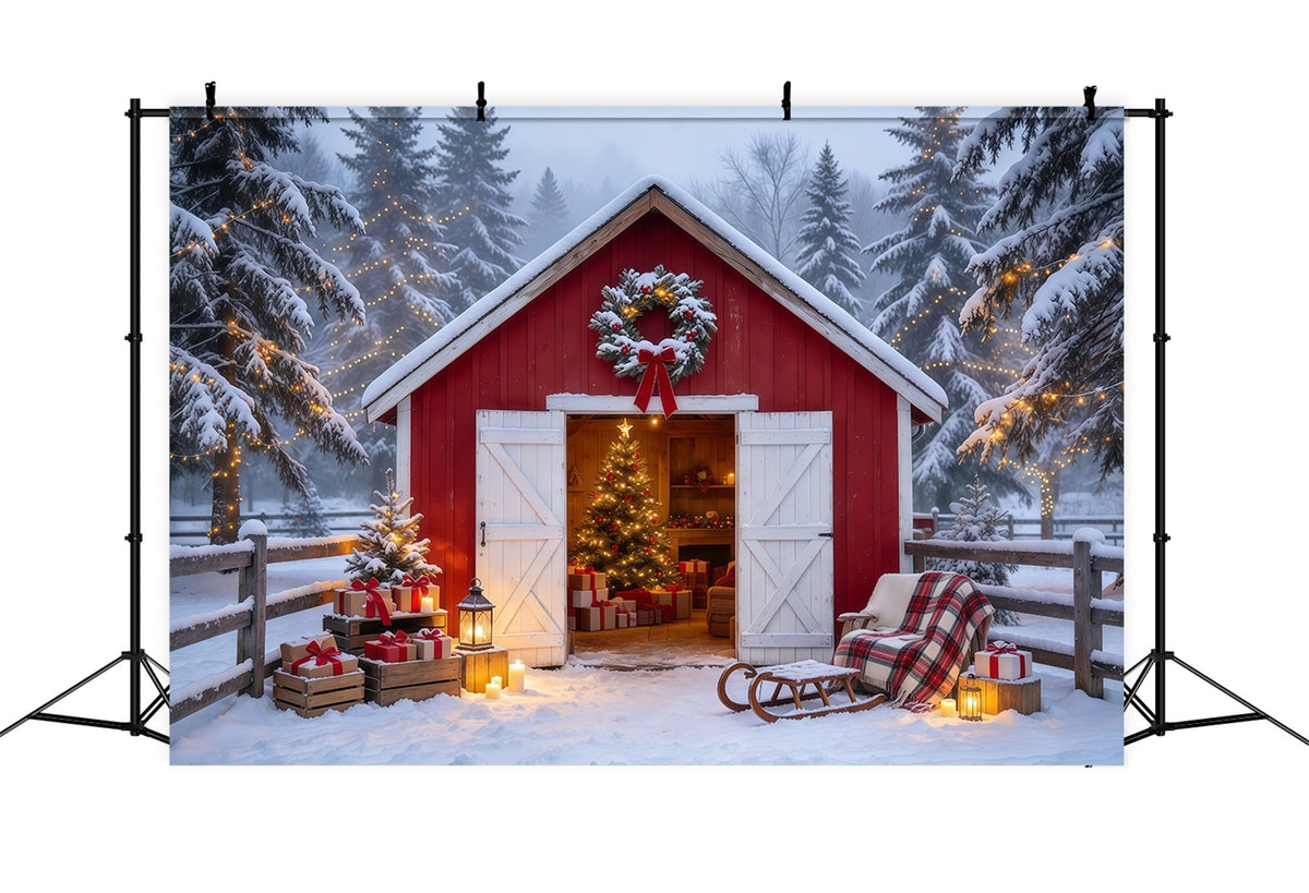Ländlicher Weihnachtshintergrund Verschneite Rote Scheune Rückzugsort GQ69-84