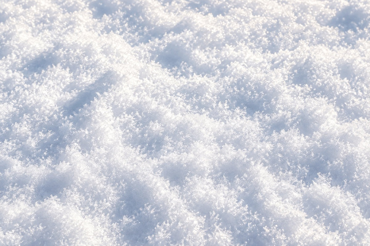 Verschneiter Weihnachtshintergrund Funkelnde Schneekristall-Textur LXX610-163