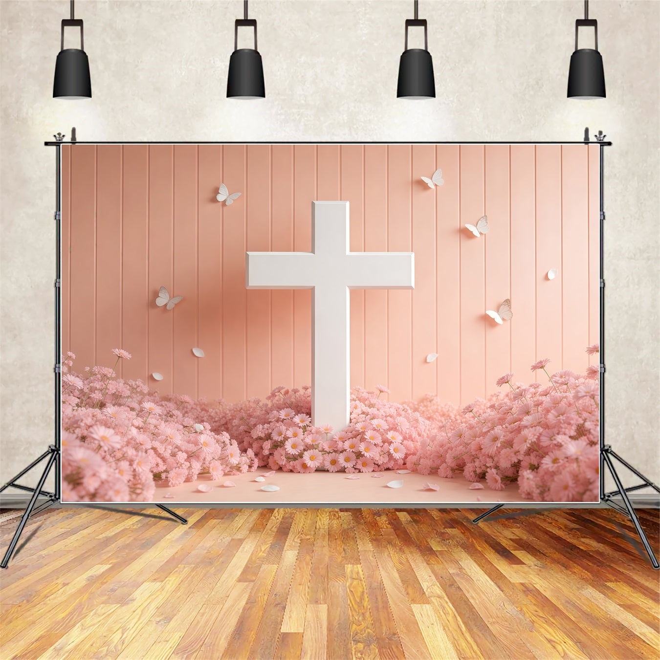 Muttertags-Hintergrund für die Kirche: Weißes Kreuz, rosa Gänseblümchen, Schmetterling – Muttertags-Fotohintergründe LXX63-54