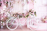 Rosa Wand mit Blumen gefüllt Weißes Fahrrad Hintergrund M1-08