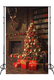 Weihnachtsbaum Geschenkedekorierter Kamin Hintergrund M10–19