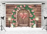 Valentinstag dunkles Holz Scheunentür rosa Rose Herz warm Straßenlaterne Hintergrund M12-41