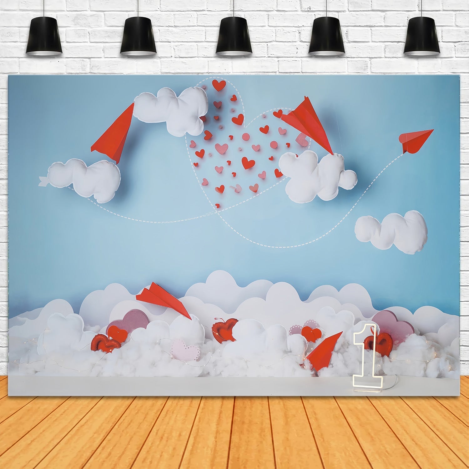 Valentinstag-Fotohintergrund Papierflieger Wolken Herzspur Valentinstag-Fotohintergrund MRR9-104