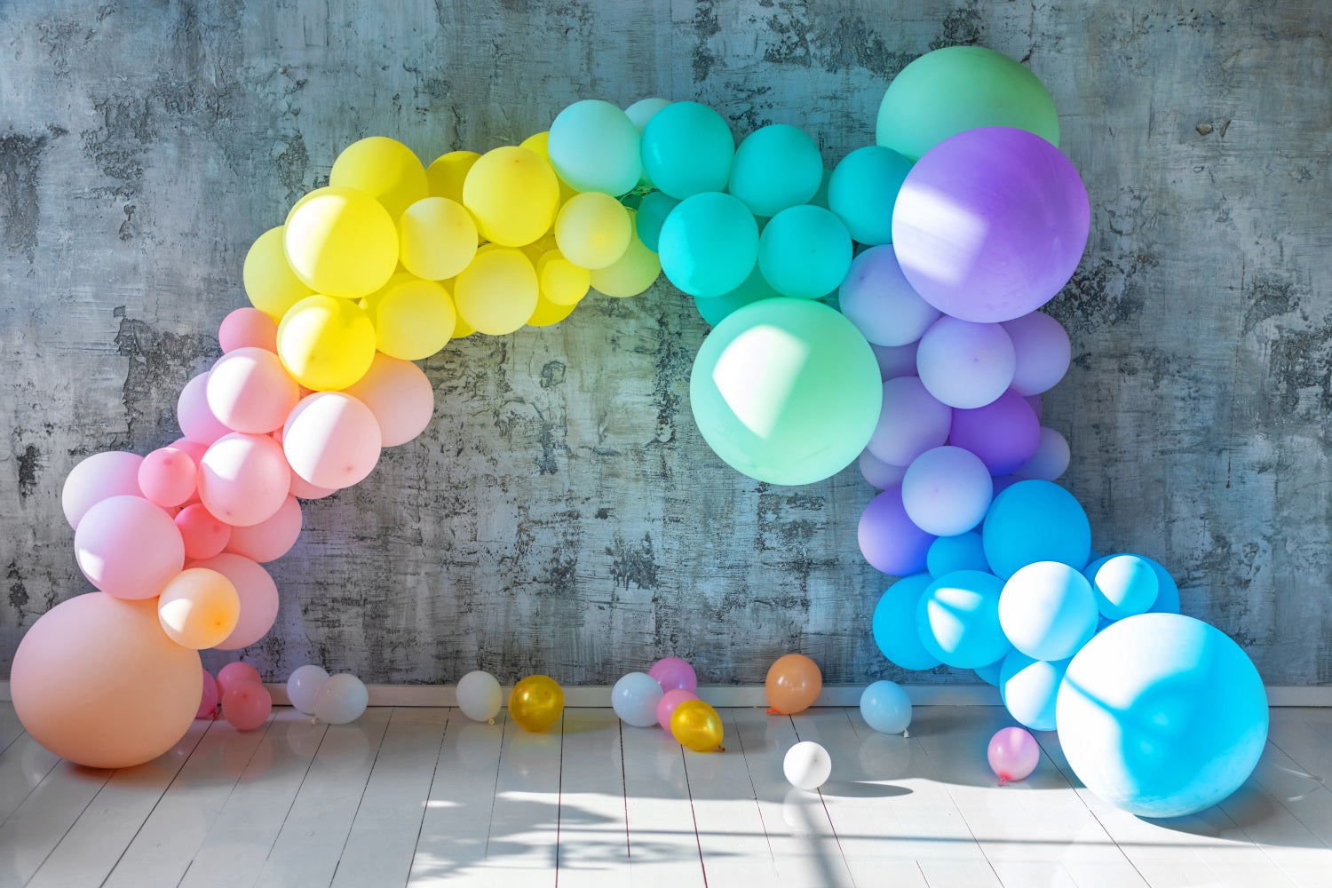 Bunte Luftballons Abstrakte Backsteinmauer Hintergrund RR5-30