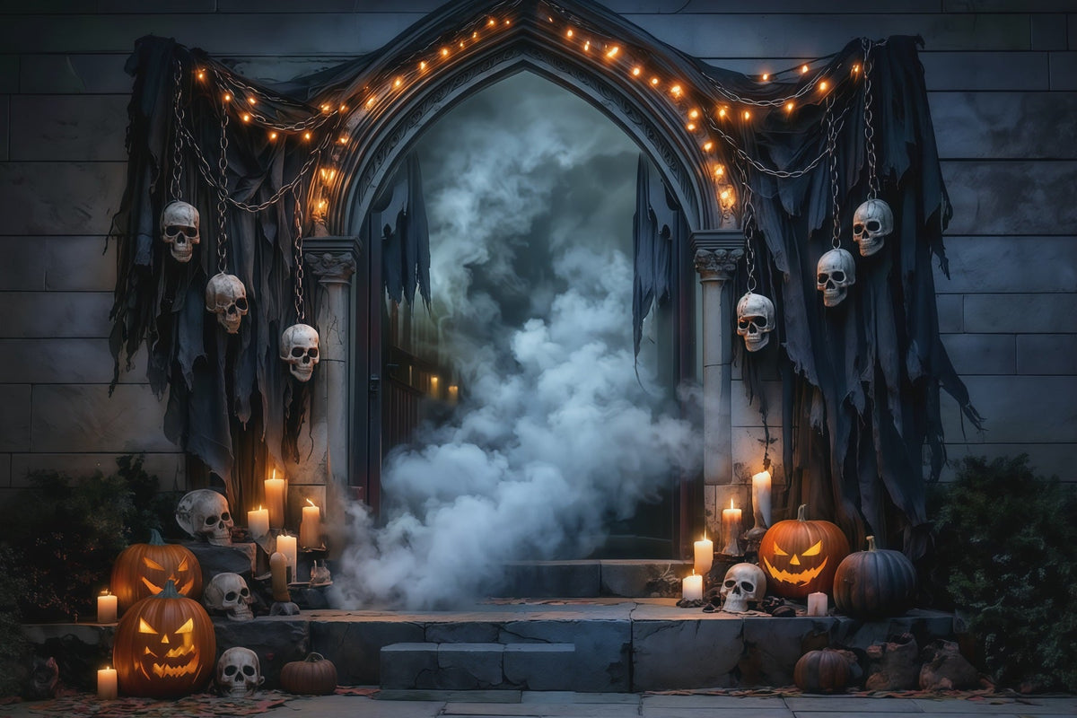 Halloween-Hintergrundideen Zum SelbermachenTotenkopf Nebliger Türrahmen Gruselige Hintergründe Für Halloween RR67-31
