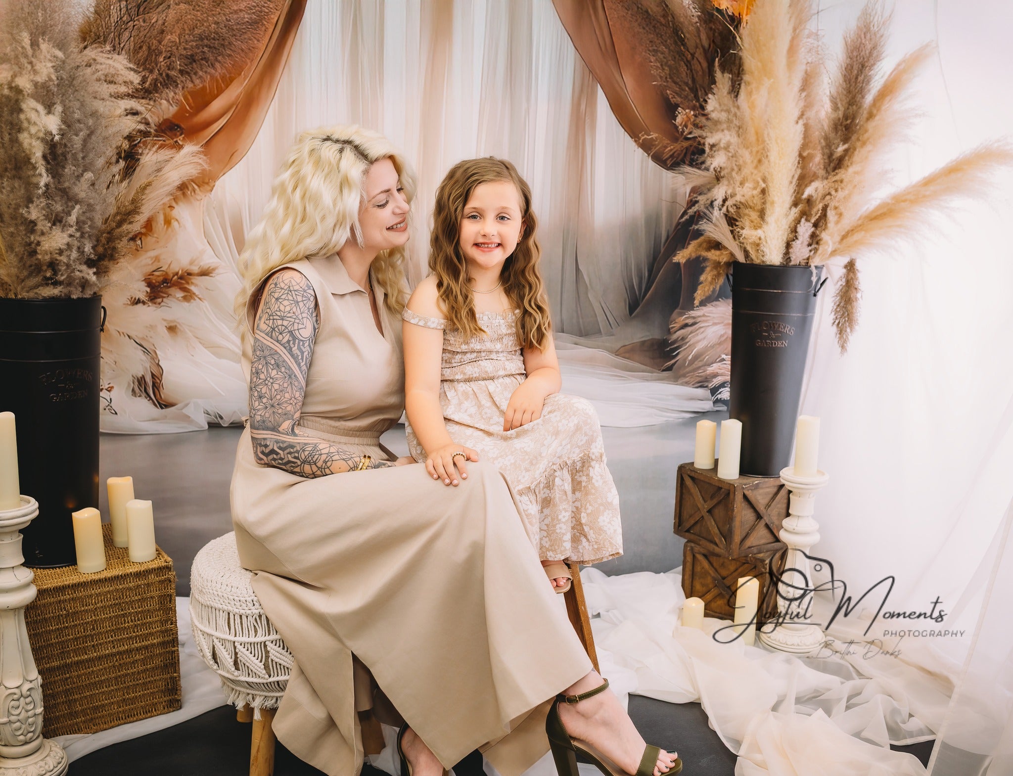 Verträumter Pampas Hintergrund in staubigen Rosen RR8-499