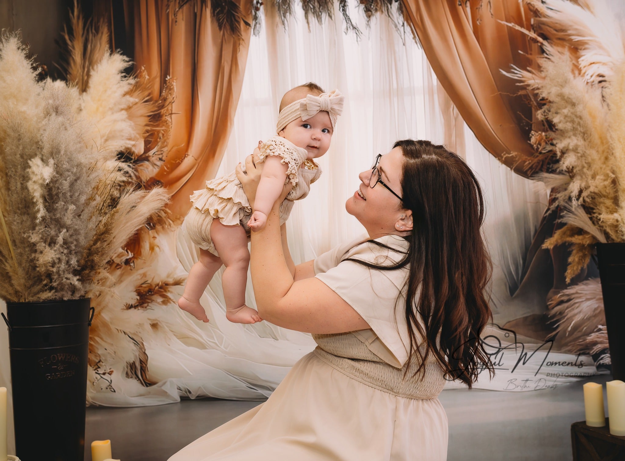 Verträumter Pampas Hintergrund in staubigen Rosen RR8-499