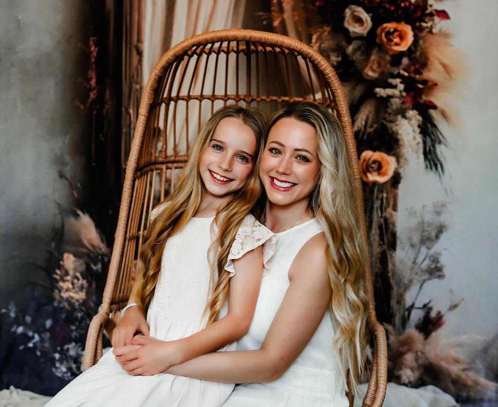 Üppige böhmische Flora im Holzrahmen Hintergrund RR8-520