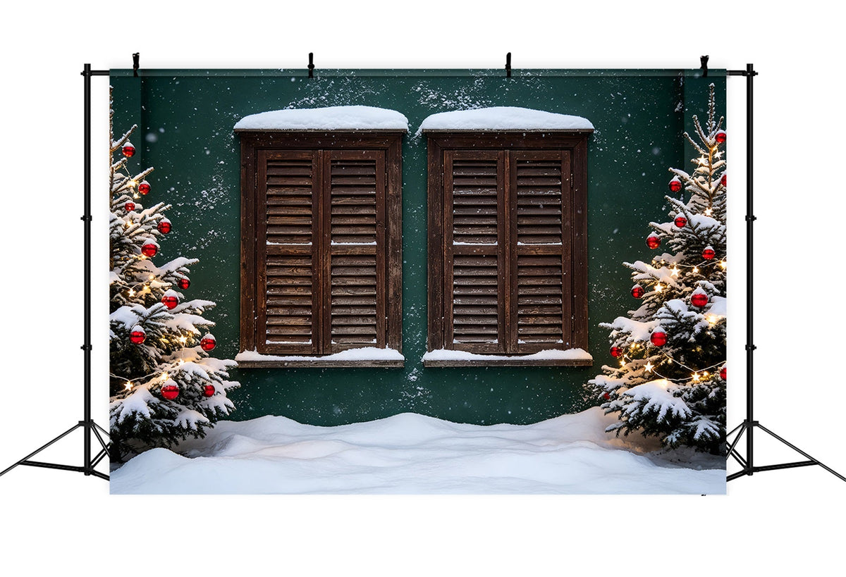 Ländliche Weihnachtskulisse Verschneite Fensterläden Weihnachtshintergründe ZTT69-25